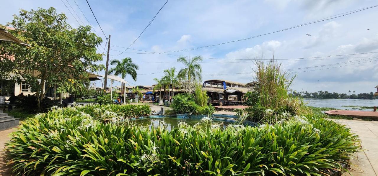 'Marari Johns Homestay' Mararikulam, Alappuzha Exterior foto